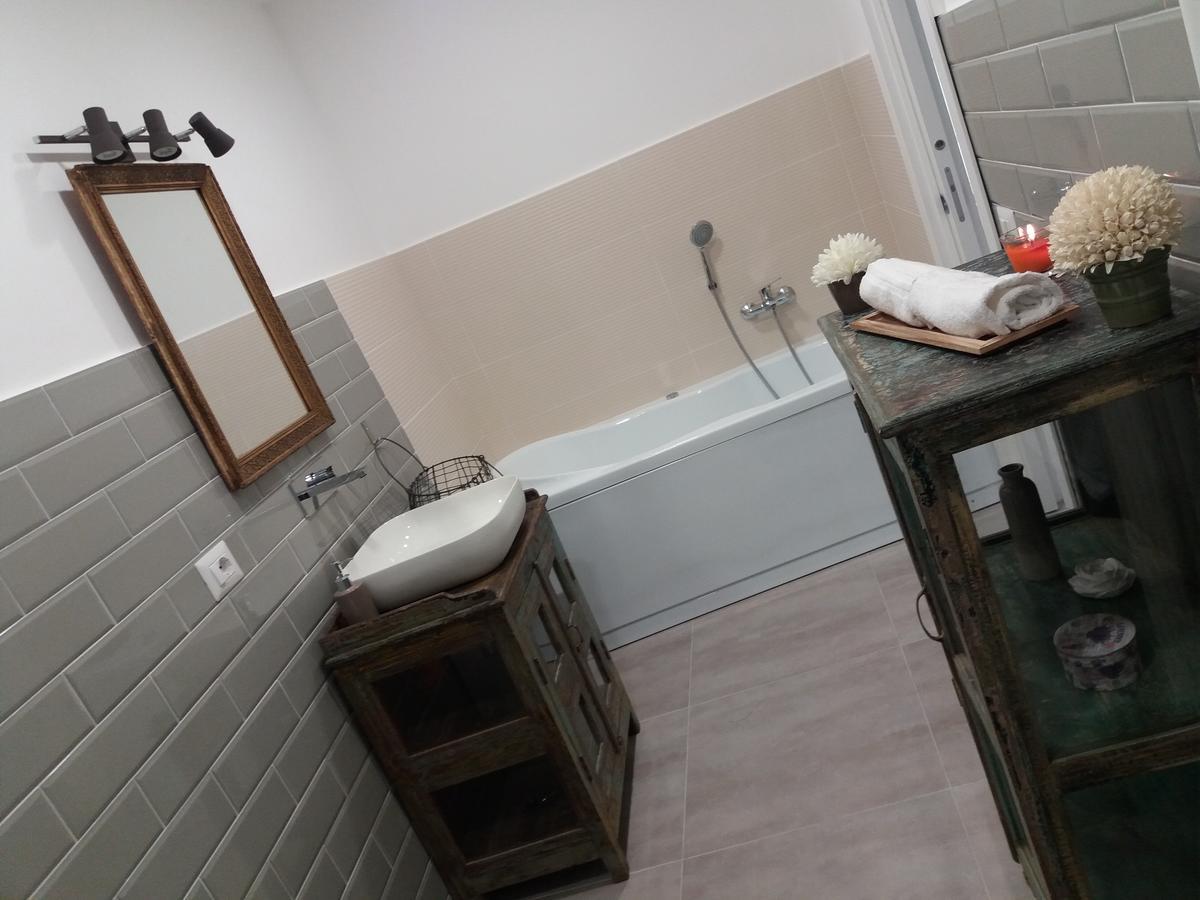 Ad Hoc Rooms Palermo Luaran gambar